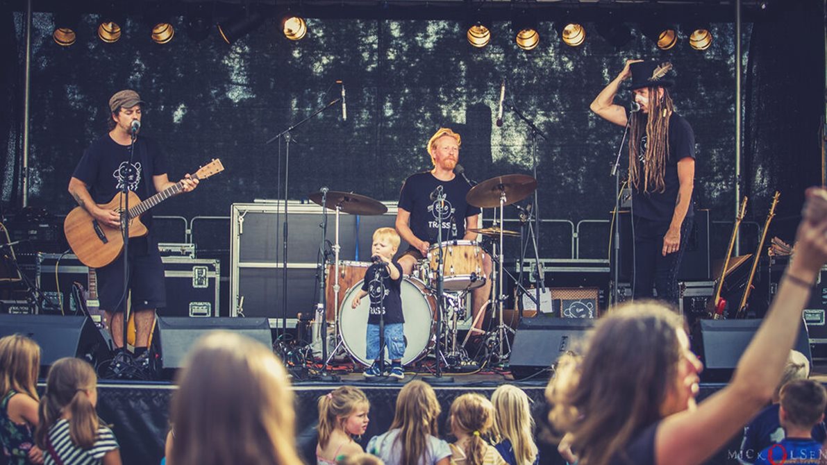 Bilde fra TRASS' rockematine for barn