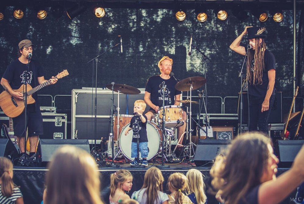 Bilde fra TRASS' rockematine for barn