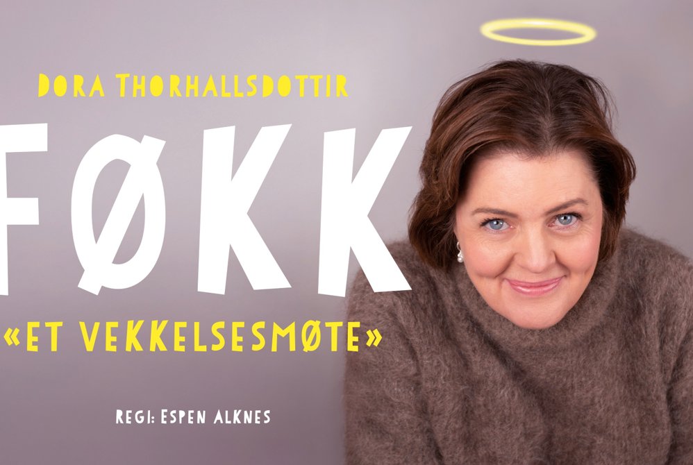 Portrett av Dora Thorhallsdottir med forestillingstittel og glorie
